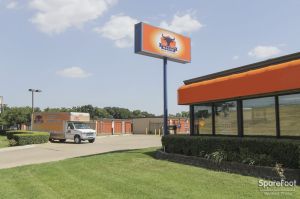 Photo of Macho Self Storage - Dallas