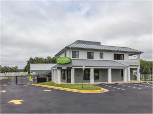 Photo of Extra Space Storage - 0707 - Burke - Freds Oak Rd
