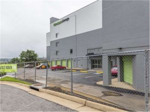 Extra Space Storage - 1380 - Alexandria - S Dove St