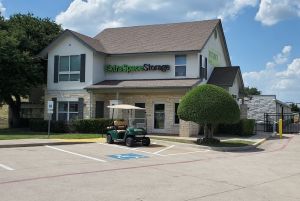 Photo of Extra Space Storage - 1551 - Fort Worth - White Settlement Rd