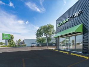 Photo of Extra Space Storage - 8699 - Des Plaines - Mannheim Rd