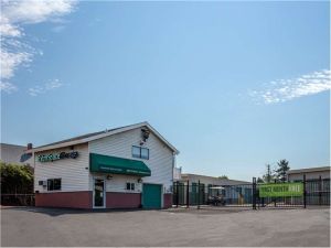 Extra Space Storage - 1155 - Manchester - Candia Rd