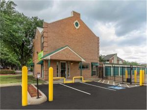 Photo of Extra Space Storage - 0346 - Dallas - N Dallas Pkwy