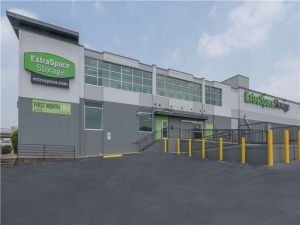 Extra Space Storage - 1307 - Dallas - E NW Hwy