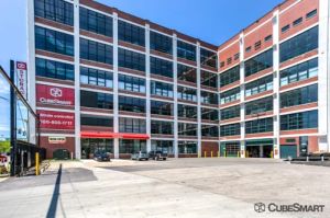CubeSmart Self Storage - Chicago - 4100 W Diversey Ave