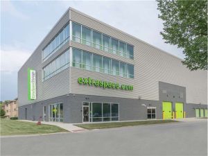 Extra Space Storage - 8731 - Midlothian - 147th Street