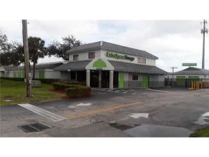 Photo of Extra Space Storage - 0772 - Miami - Ives Dairy Rd