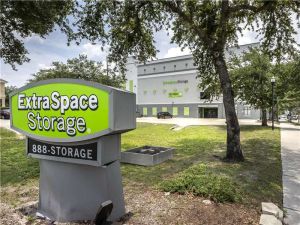 Photo of Extra Space Storage - 0545 - Tampa - W Cleveland St