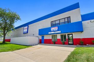 US Storage Centers - Crystal