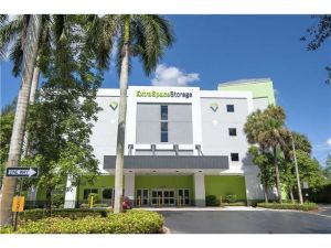 Photo of Extra Space Storage - 1679 - Weston - State Road 84