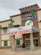 Photo of Right Move Storage - Royal Oaks