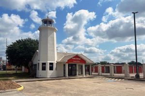 Public Storage - Houston - 7901 Highway 6 S - 7901 Highway 6 S