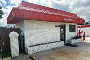 Public Storage - Charleston - 6654 Dorchester Road - 6654 Dorchester Road