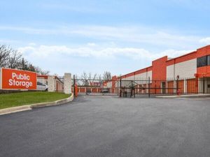 Photo of Public Storage - Burr Ridge - 341 S Frontage Road