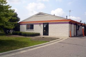 Public Storage - Fraser - 31505 Groesbeck Hwy - 31505 Groesbeck Hwy