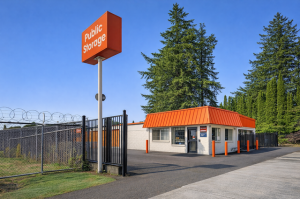 Public Storage - Portland - 8928 NE Halsey Street - 8928 NE Halsey Street
