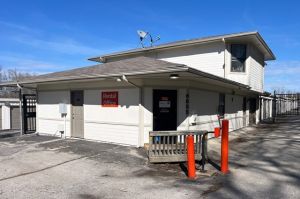Public Storage - Shawnee - 6855 Hedge Lane Terrace - 6855 Hedge Lane Terrace