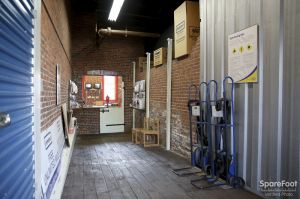 Advantage Self Storage - Salem