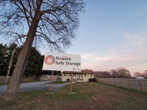 Newark Safe Storage