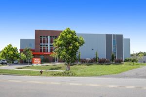 Public Storage - Commerce Township - 3220 E Oakley Park Rd - 3220 E Oakley Park Rd