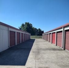 Town & Country Mini Storage - 900 Reid Road