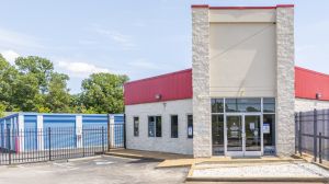 Photo of Devon Self Storage - 9114 - Austin Peay