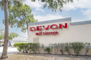 Devon Self Storage - 9163 - St. James - 600 Northwest Airoso Boulevard