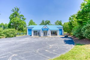 Photo of SmartStop Self Storage - Hendersonville - 102 Glover St