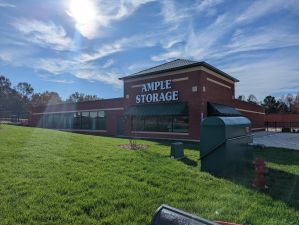 Ample Storage Newton