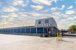 Photo of Devon Self Storage - 9174 - Veterans