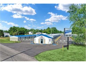 Extra Space Storage - 2149 - Muncie - Granville Ave