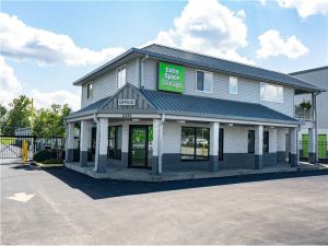 Photo of Extra Space Storage - 0652 - Indianapolis - E 65th St