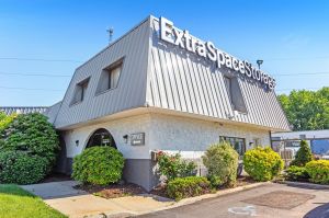 Extra Space Storage - 3283 - Elizabeth - Allen St