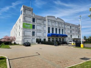 Extra Space Storage - 3341 - Hicksville - John St