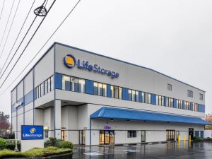 Extra Space Storage - 3542 - Auburn - A St