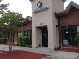 Extra Space Storage - 3277 - Cary - Davis Grove Cir