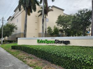 Photo of Extra Space Storage - 3358 - West Palm Beach - Mercer Avenue