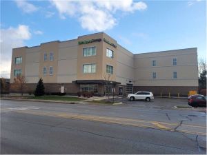 Extra Space Storage - 3407 - Lombard - Saint Charles Rd