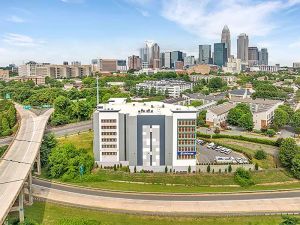 Extra Space Storage - 3663 - Charlotte - 7th St