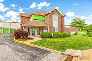 Photo of Extra Space Storage - 3225 - St Louis - Manchester Ave