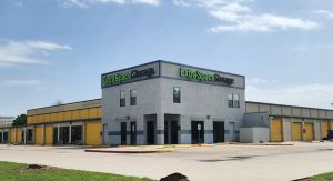 Extra Space Storage - 3728 - Houston - Richey Rd - 802 East Richey Road