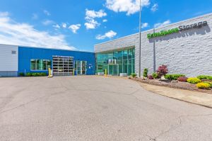 Extra Space Storage - 4042 - St Louis - Linpage Pl