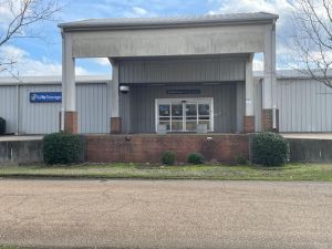 Photo of Life Storage - 4057 - Jackson - 5961 I-55 North