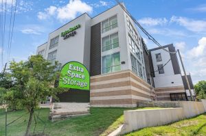 Extra Space Storage - 2060 - Dallas - Greenville Ave - 7557 Greenville Avenue