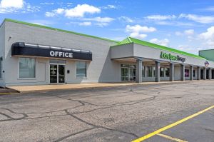 Extra Space Storage - 6099 - Cincinnati - Beechmont Ave