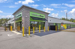 Extra Space Storage - 7528 - Whiting - Lake Rd