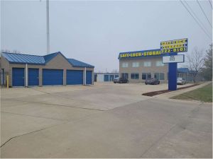 Extra Space Storage - 7838 - Belleville - Lebanon Ave