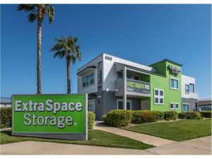 Extra Space Storage - 1481 - Lake Elsinore - Central Ave
