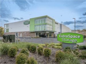 Extra Space Storage - 7131 - Millburn - Bleeker St