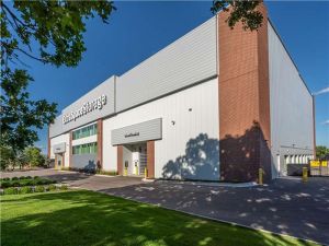Extra Space Storage - 7225 - Bloomington - Penn Ave - 9601 Penn Avenue South
